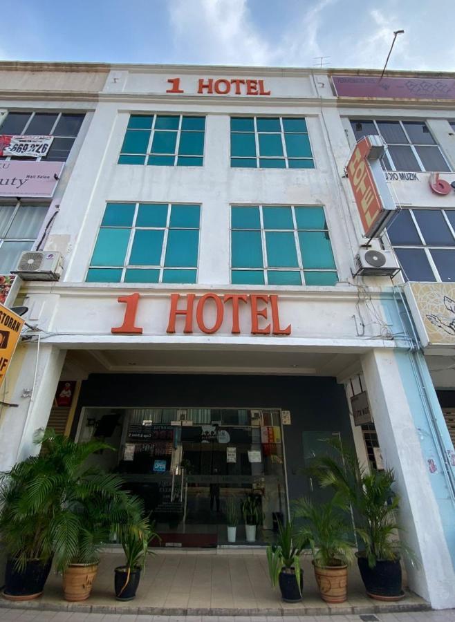 1 Hotel Taman Connaught Куала-Лумпур Экстерьер фото