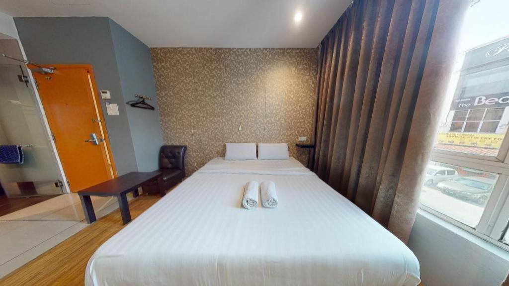 1 Hotel Taman Connaught Куала-Лумпур Экстерьер фото