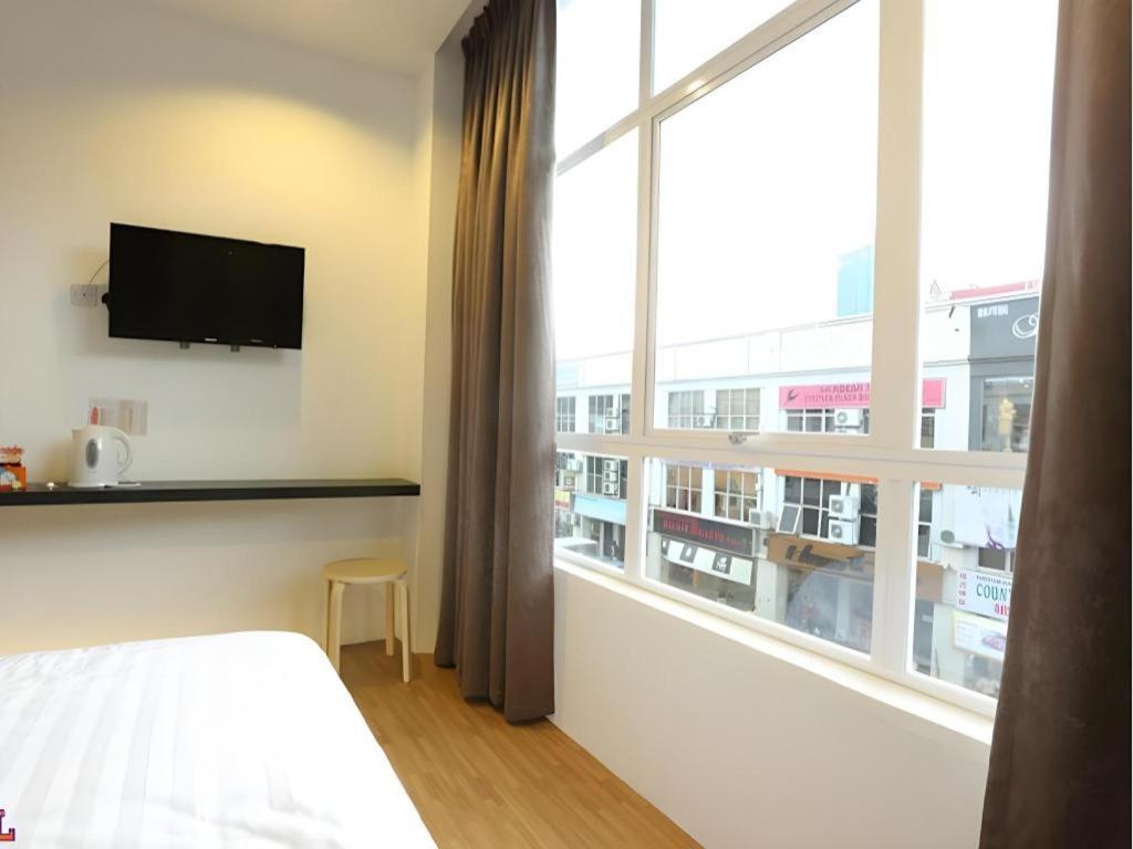 1 Hotel Taman Connaught Куала-Лумпур Экстерьер фото