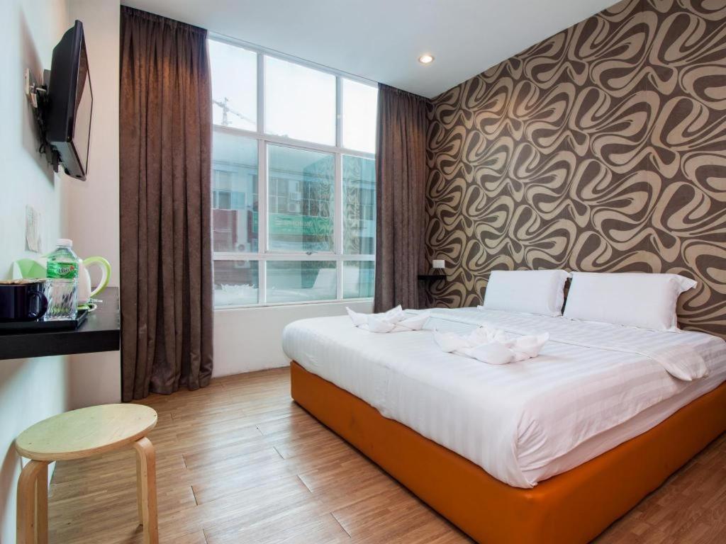 1 Hotel Taman Connaught Куала-Лумпур Экстерьер фото
