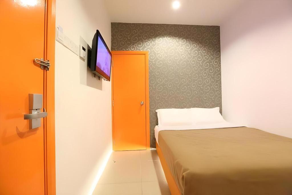 1 Hotel Taman Connaught Куала-Лумпур Экстерьер фото