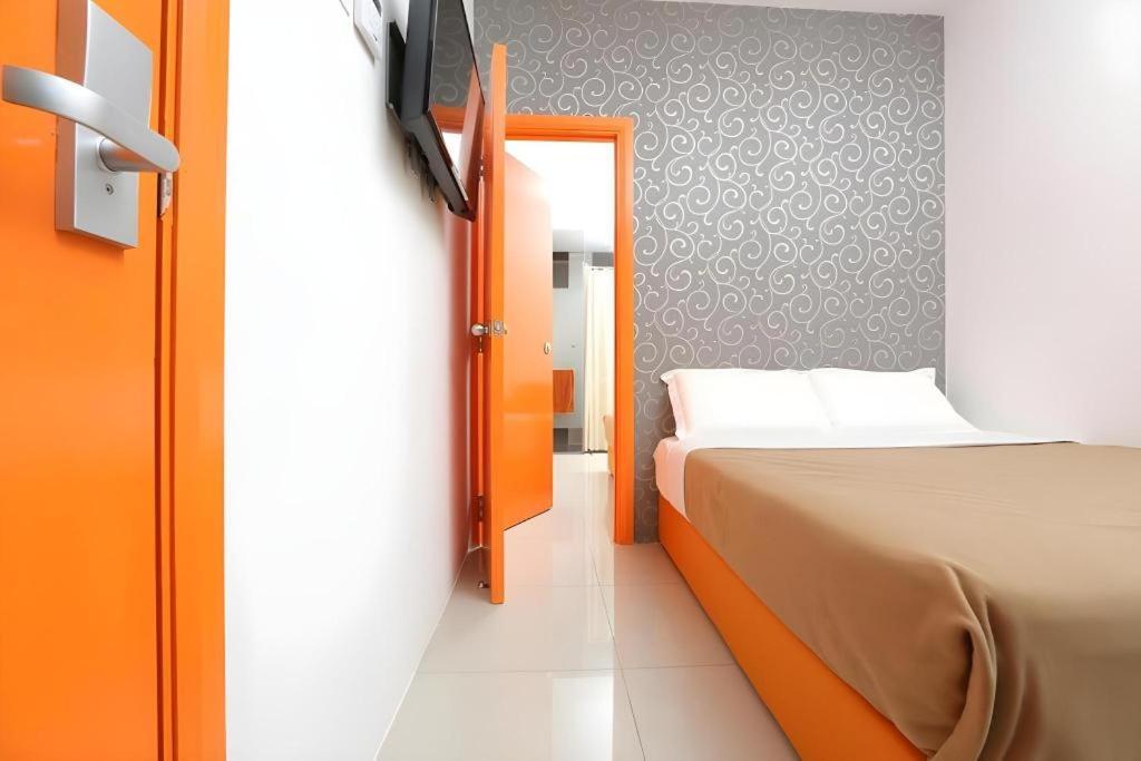 1 Hotel Taman Connaught Куала-Лумпур Экстерьер фото