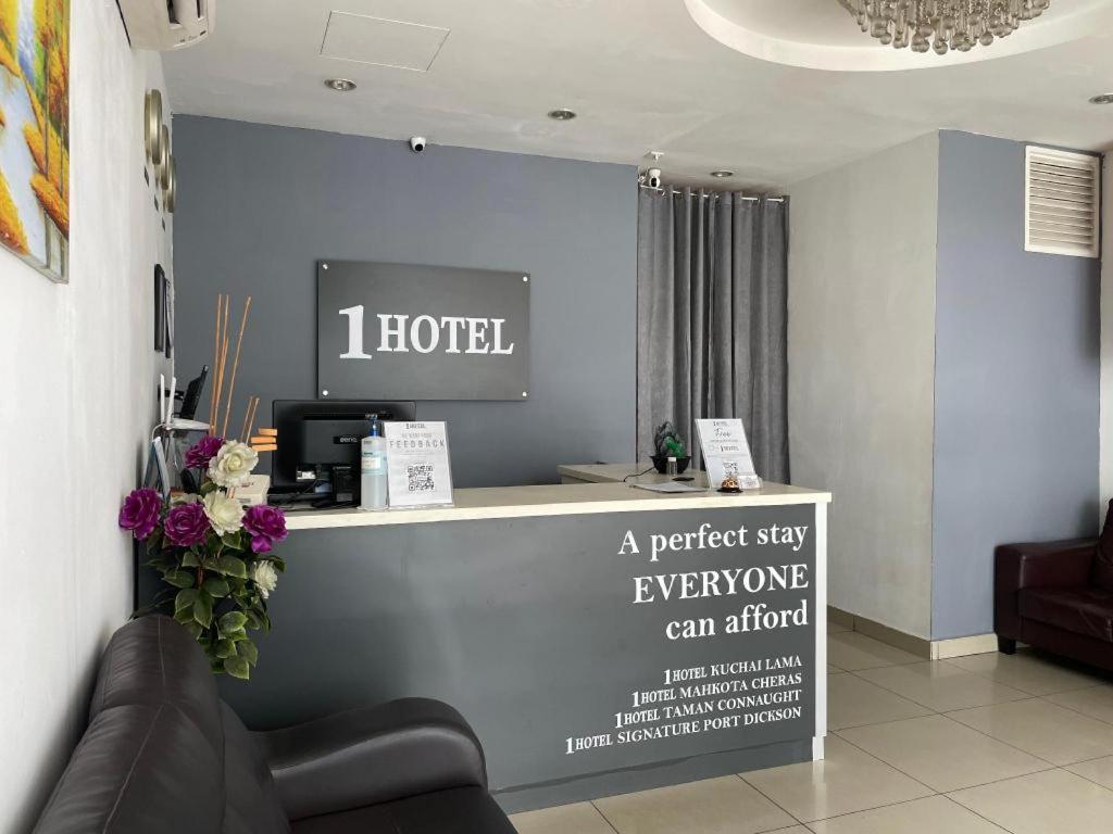 1 Hotel Taman Connaught Куала-Лумпур Экстерьер фото